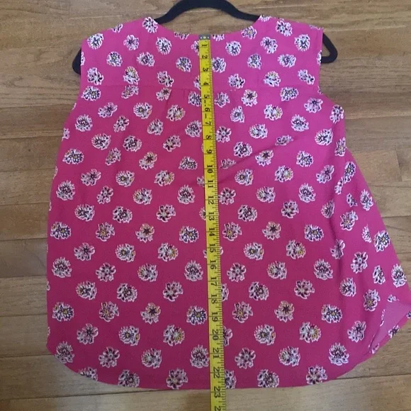 EUC Loft Petite Floral Sleeveless top - Picture 10 of 10
